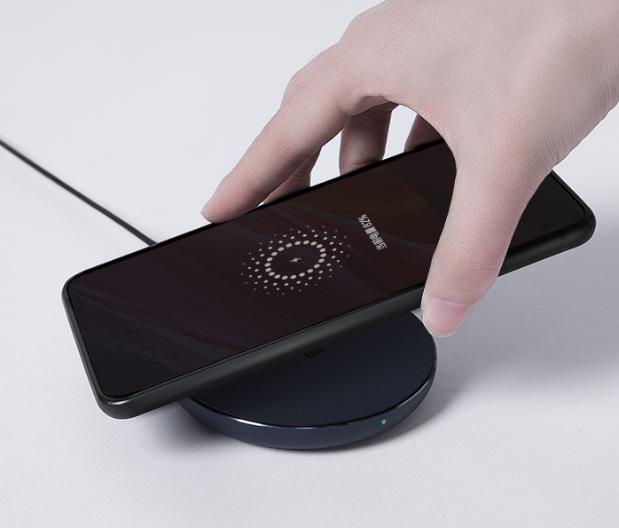 What determines the wireless charging speed?